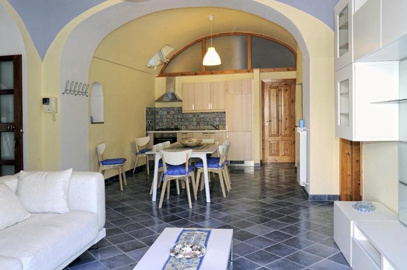 Le Terrazze Di Cristina Bed & Breakfast Vietri Екстериор снимка