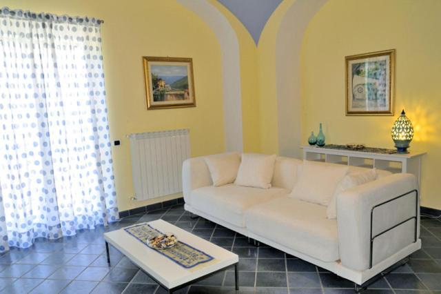 Le Terrazze Di Cristina Bed & Breakfast Vietri Екстериор снимка