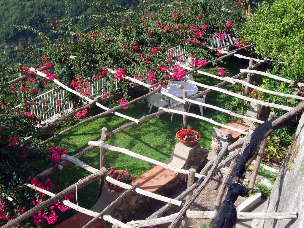 Le Terrazze Di Cristina Bed & Breakfast Vietri Екстериор снимка