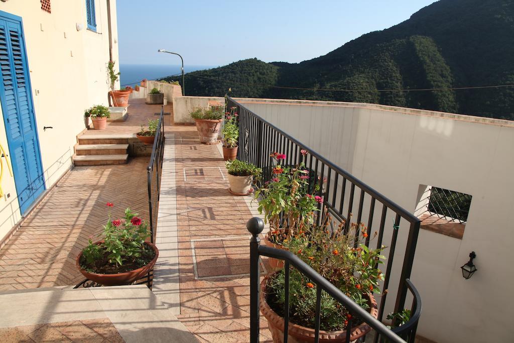Le Terrazze Di Cristina Bed & Breakfast Vietri Екстериор снимка