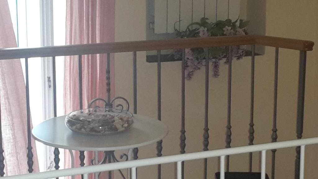 Le Terrazze Di Cristina Bed & Breakfast Vietri Екстериор снимка