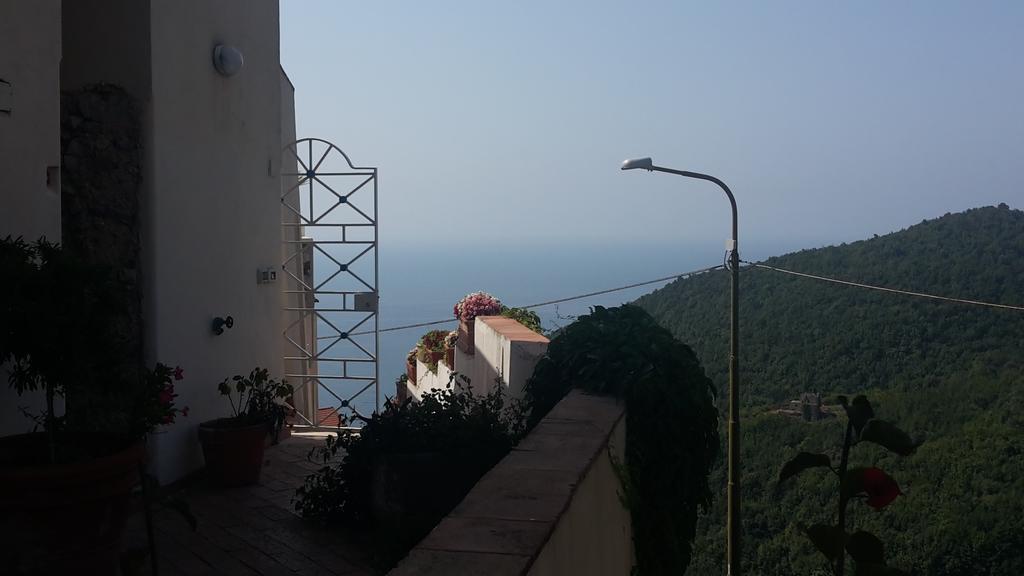 Le Terrazze Di Cristina Bed & Breakfast Vietri Екстериор снимка