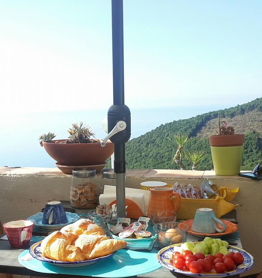 Le Terrazze Di Cristina Bed & Breakfast Vietri Екстериор снимка